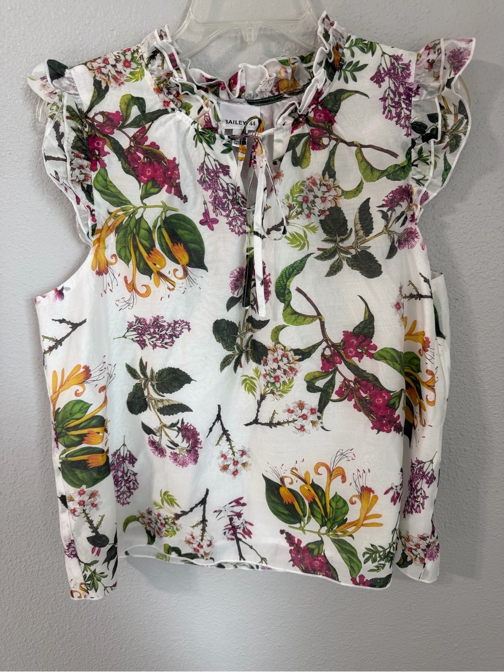 Bailey 44 White Floral Ruffle Neck Sleeveless Camisole